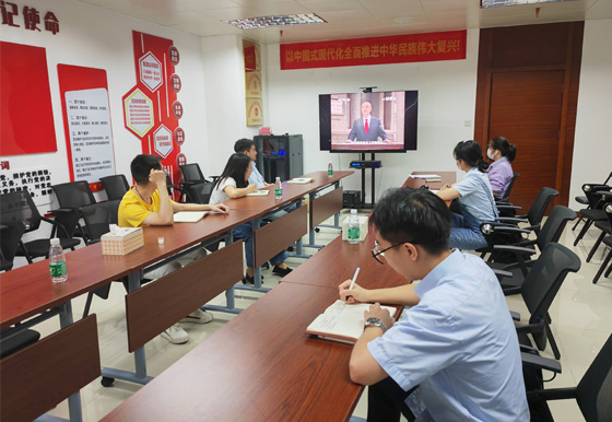 追寻五四之旅，感受青春力量——珠海经济特区AG真人瓶盖有限公司团支部举办系列活动